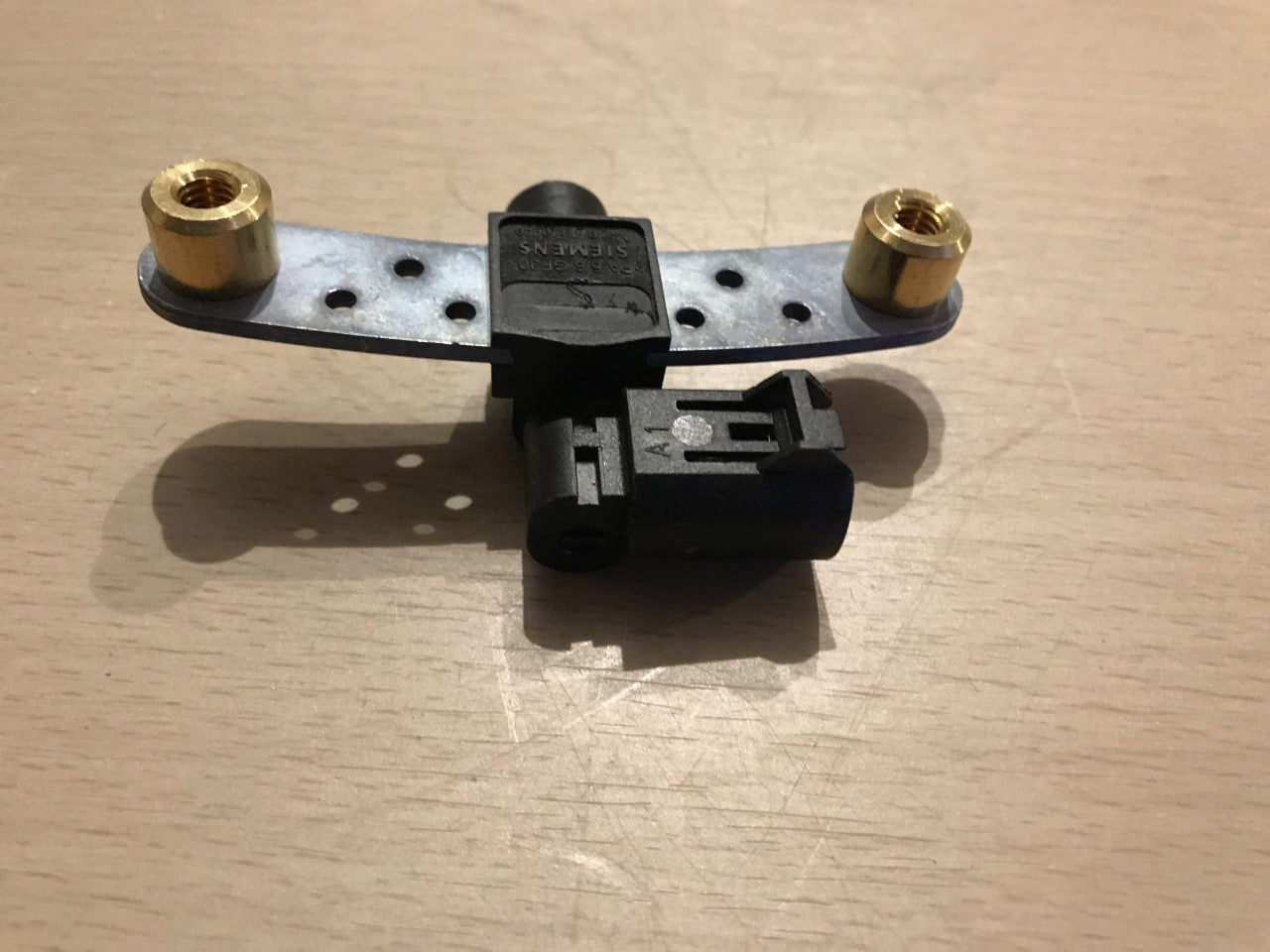 Crankshaft Sensor Renault Clio Kangoo Express Megane Scenic S119974001Z