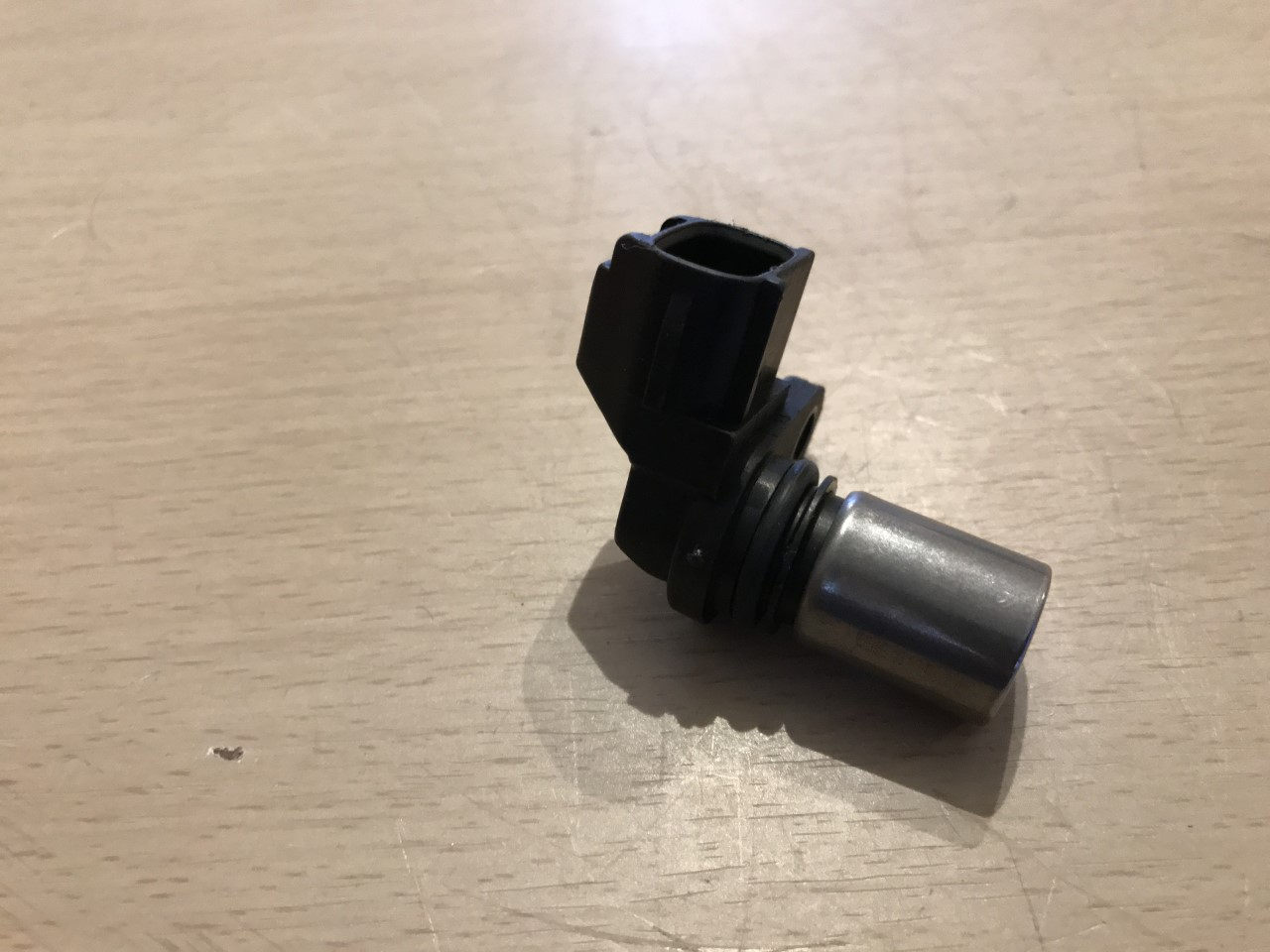 Camshaft Sensor Lexus IS220d Toyota Auris Avensis Corolla Verso iQ RAV4 ADT37241