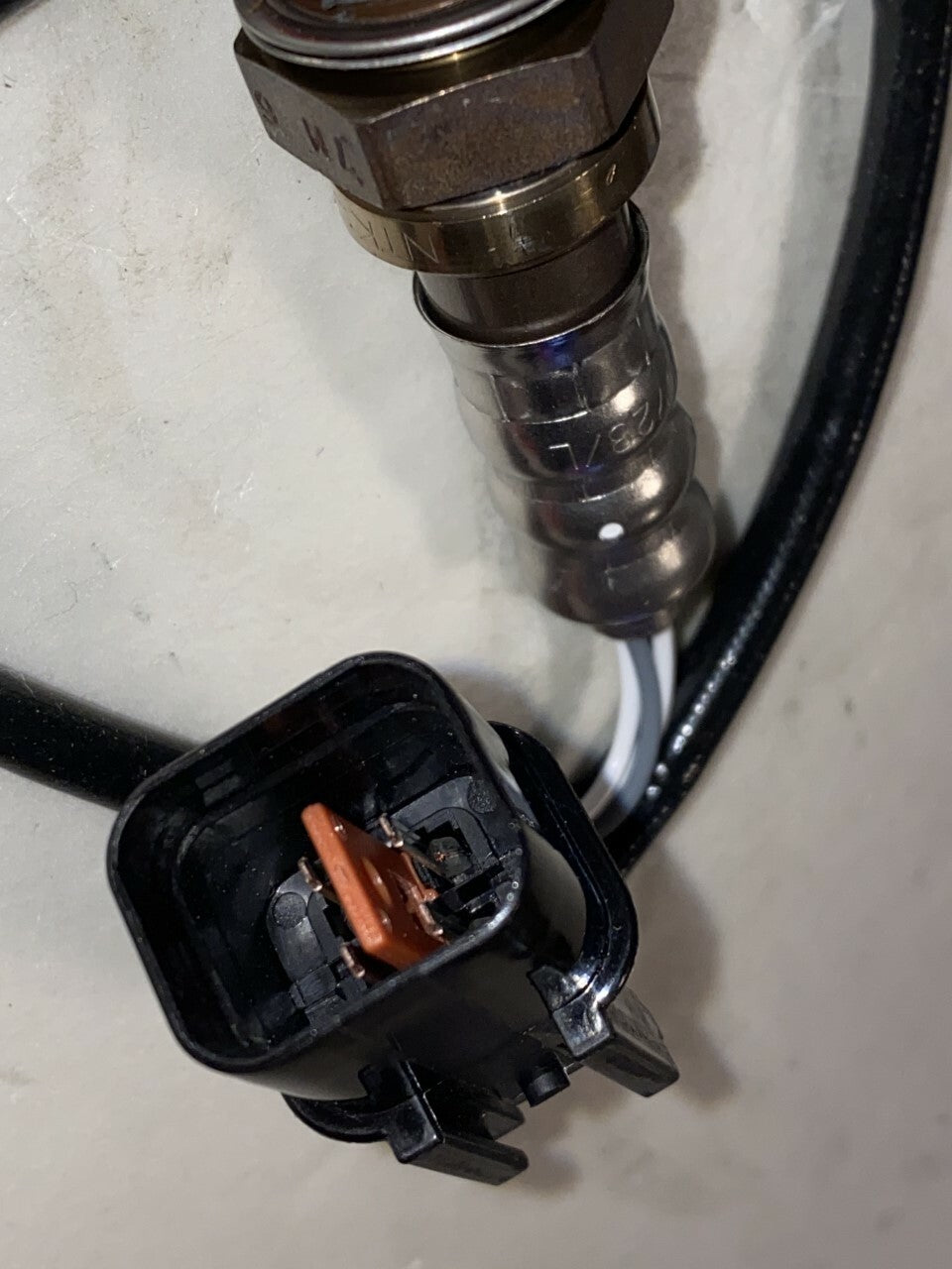 Fuel Parts LB1744 Lambda Sensor Oxygen o2 Sensor