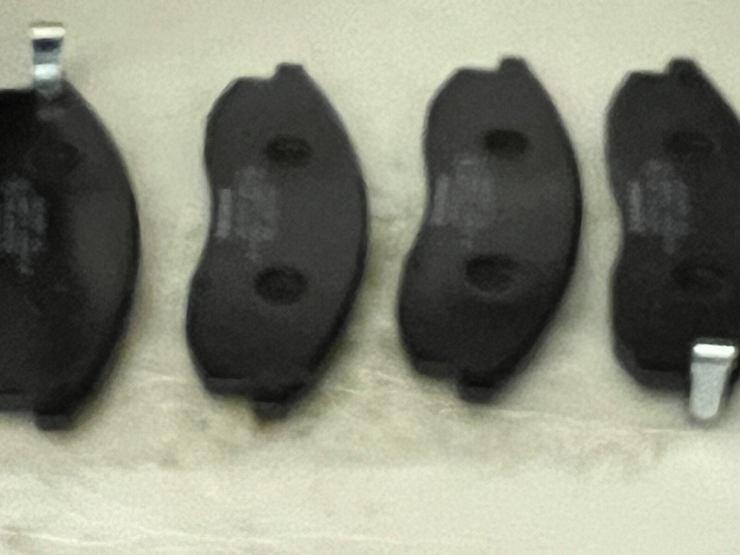 Mintex MDB2122 Front Brake Pad Set fits Misubishi L200