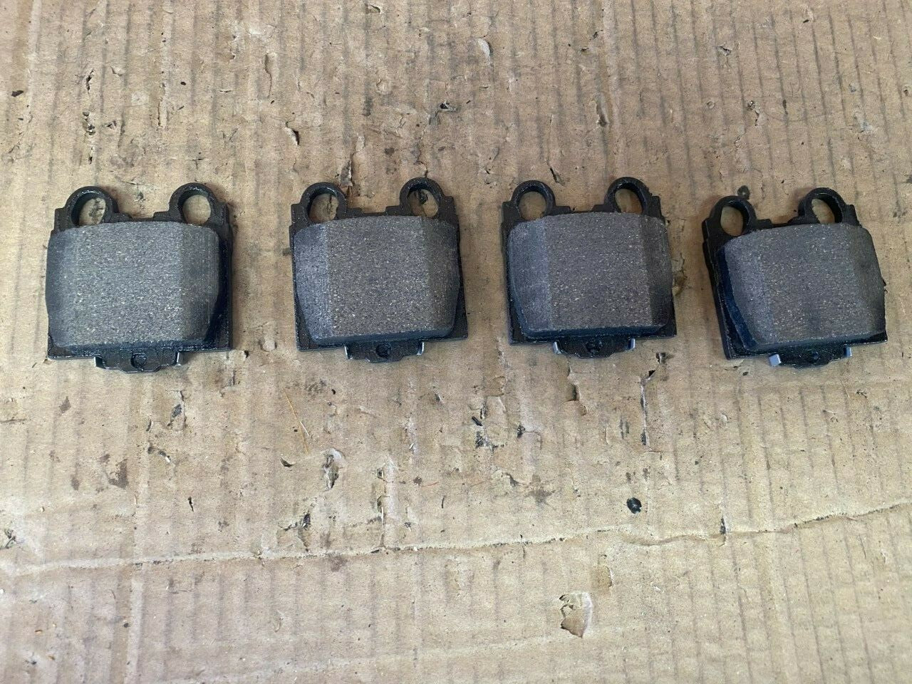 Mintex MDB2008 Rear Brake Pad Set fits Toyota Lexus