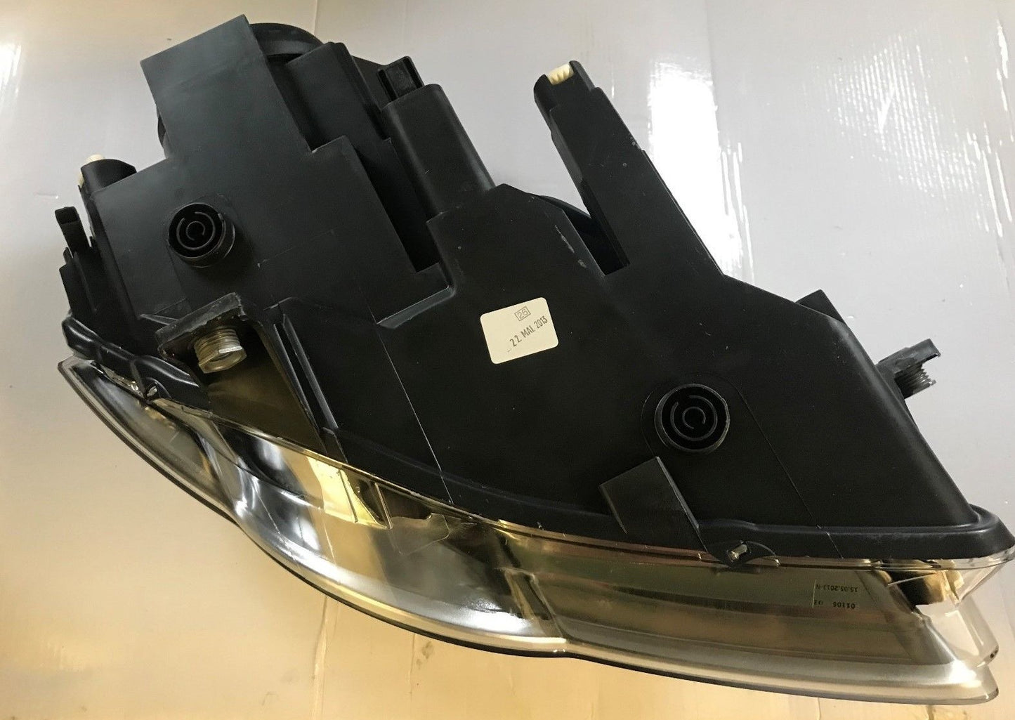 Headlight Lamp Near Side Left Hand NS LH VW Passat 2006-onwards Valeo 088979