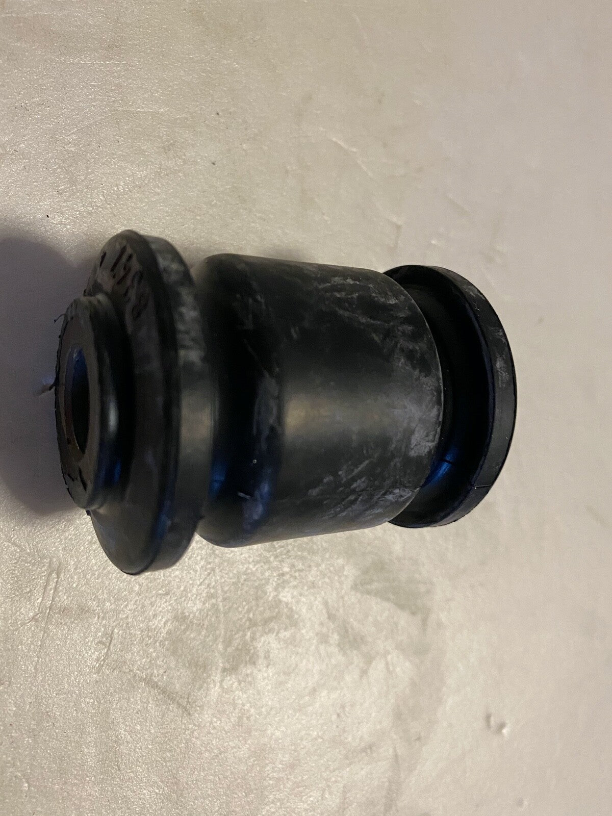 J4238007 SS5945 Suspension Control/Wishbone/Arm Bushing/Mount fits Suzuki