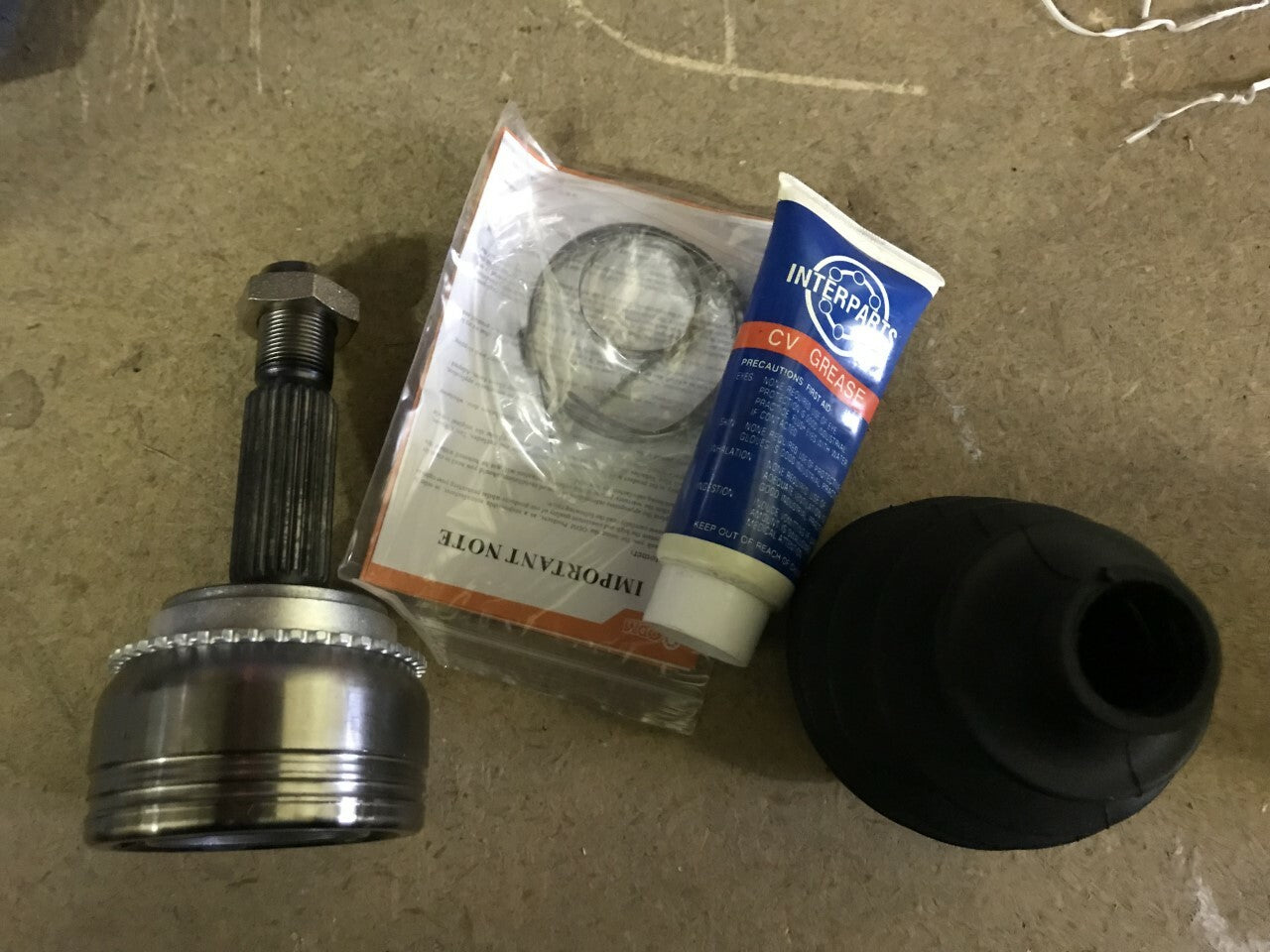 Mitsubishi Outlander Solid Auto M314034 CV Joint Kit