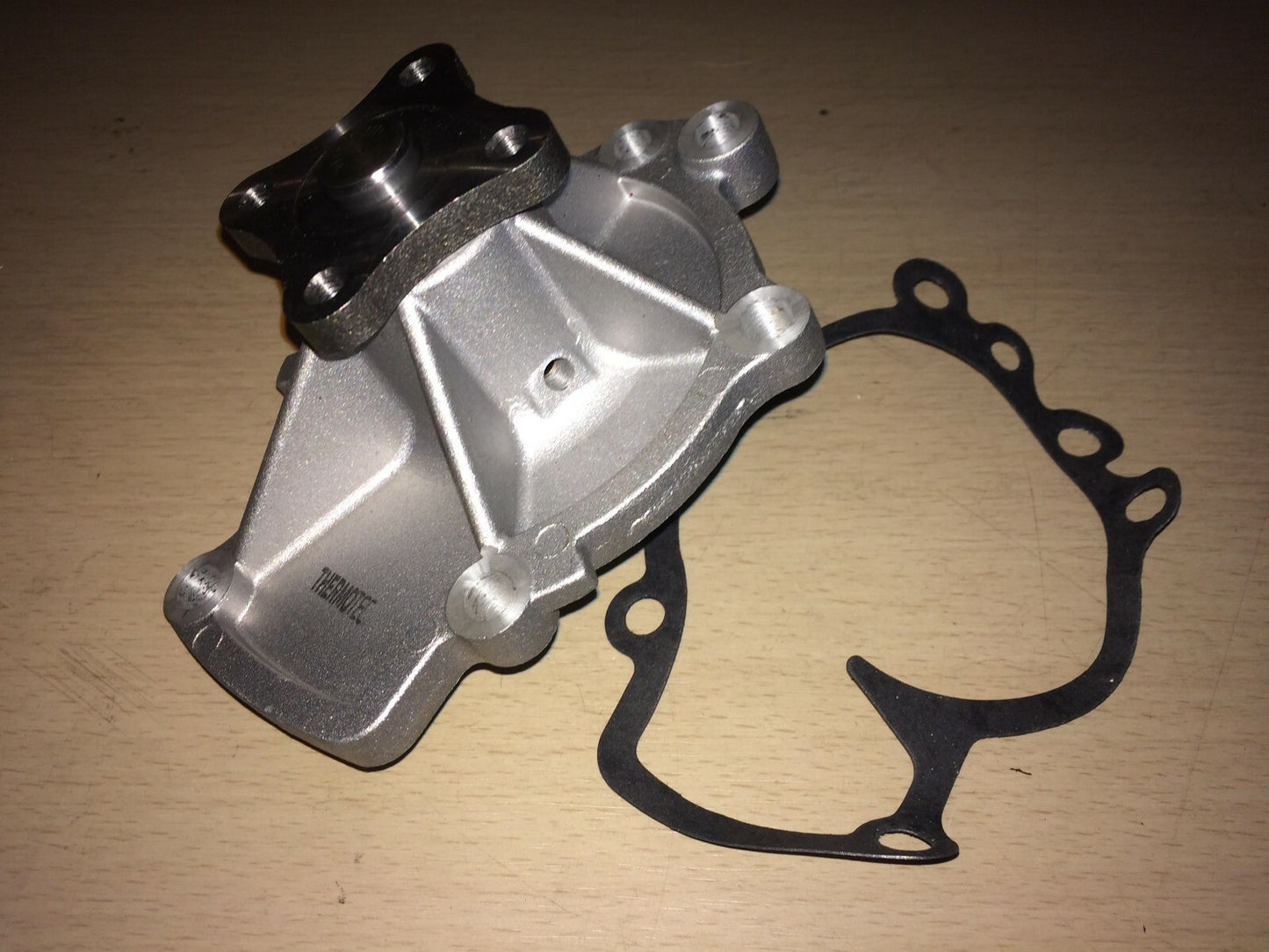 fits Nissan Almera Almera Tino Largo Primera Sunny Solid Auto N123008 Water Pump
