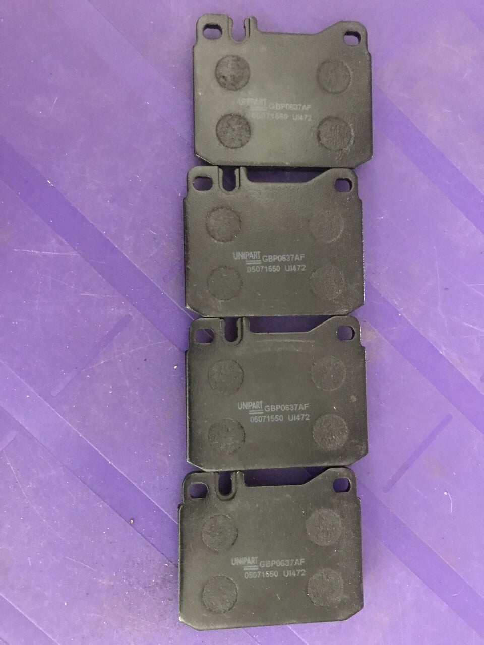 Front Brake Pads Mercedes 200 230 240 250 280 300 350 450 Unipart GBP637AF