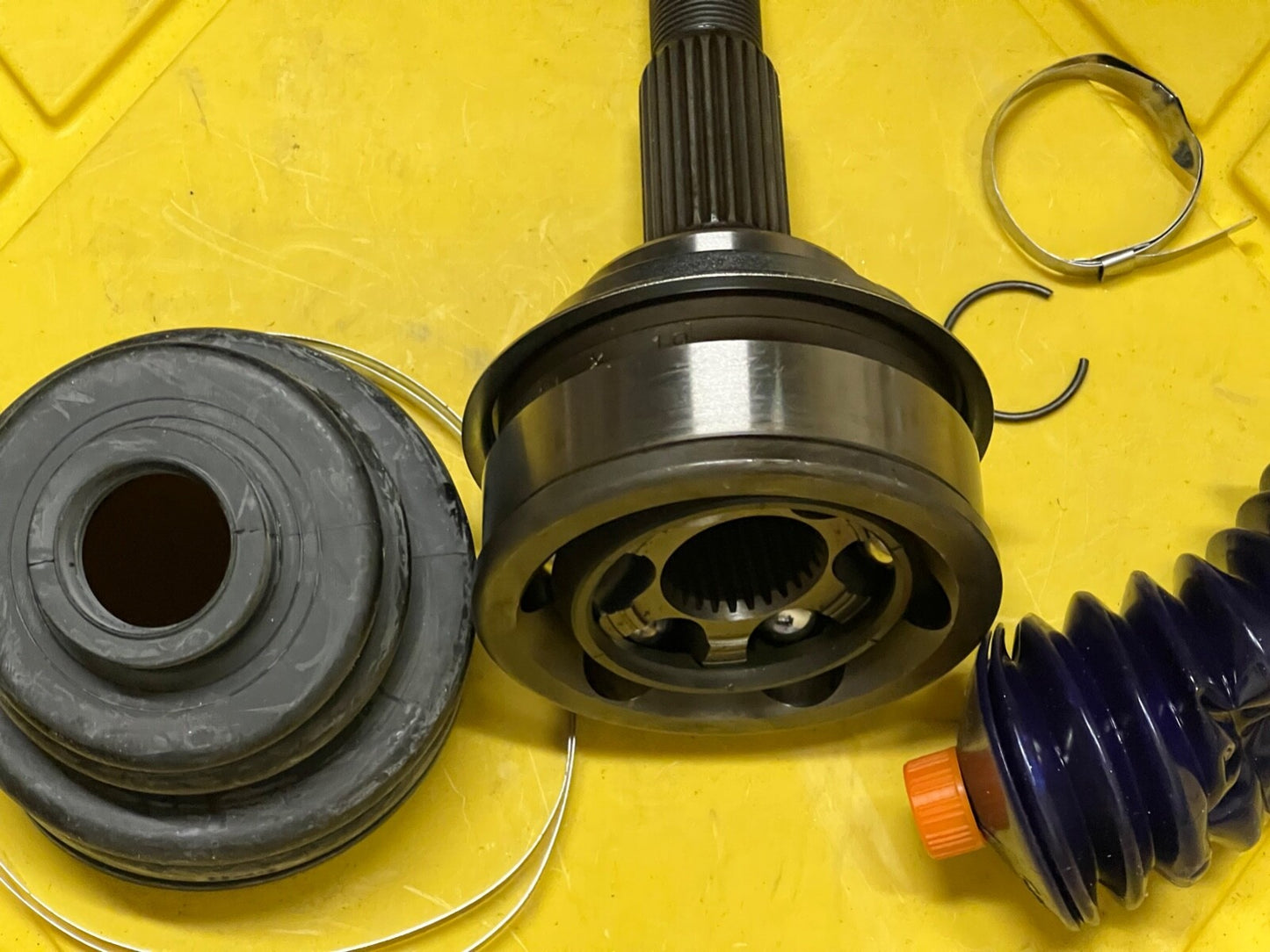 Blue Print ADT38918 Front CV Joint Kit fits Toyota Camry Vista