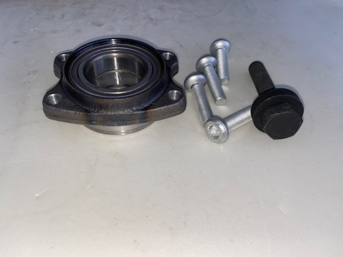 KWK1583 Front Wheel Bearing fits Audi A6 R8