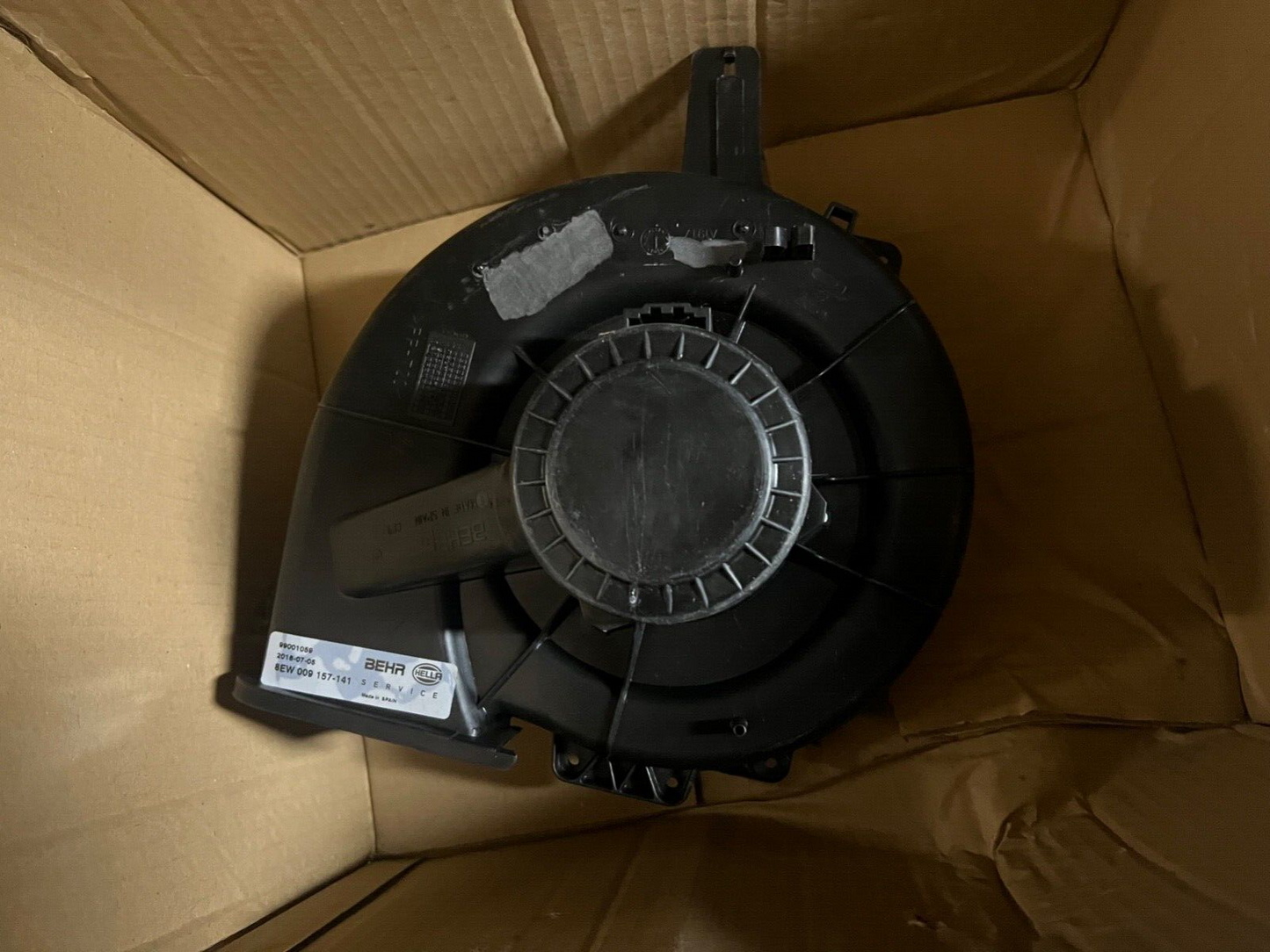 Behr Hella 8EW009157-141 Heater Blower Motor Fan fits VW Polo