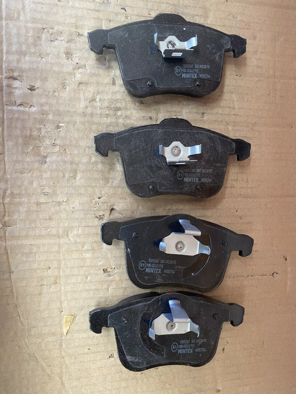 Mintex MDB2764 Front Brake Pad Set fits Cadillac Vauxhall Opel Saab