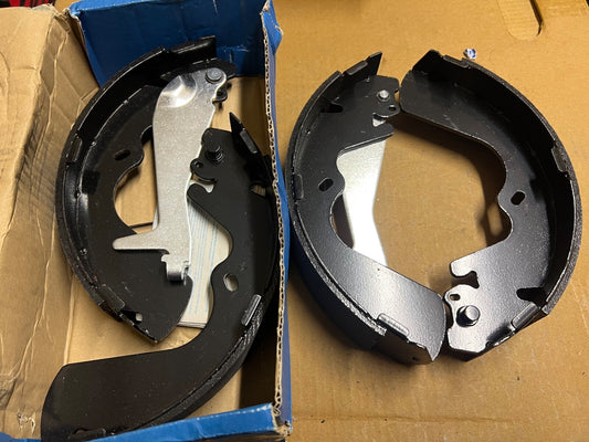 ATE 650488 Rear Brake Shoe Set fits Hyundai i800