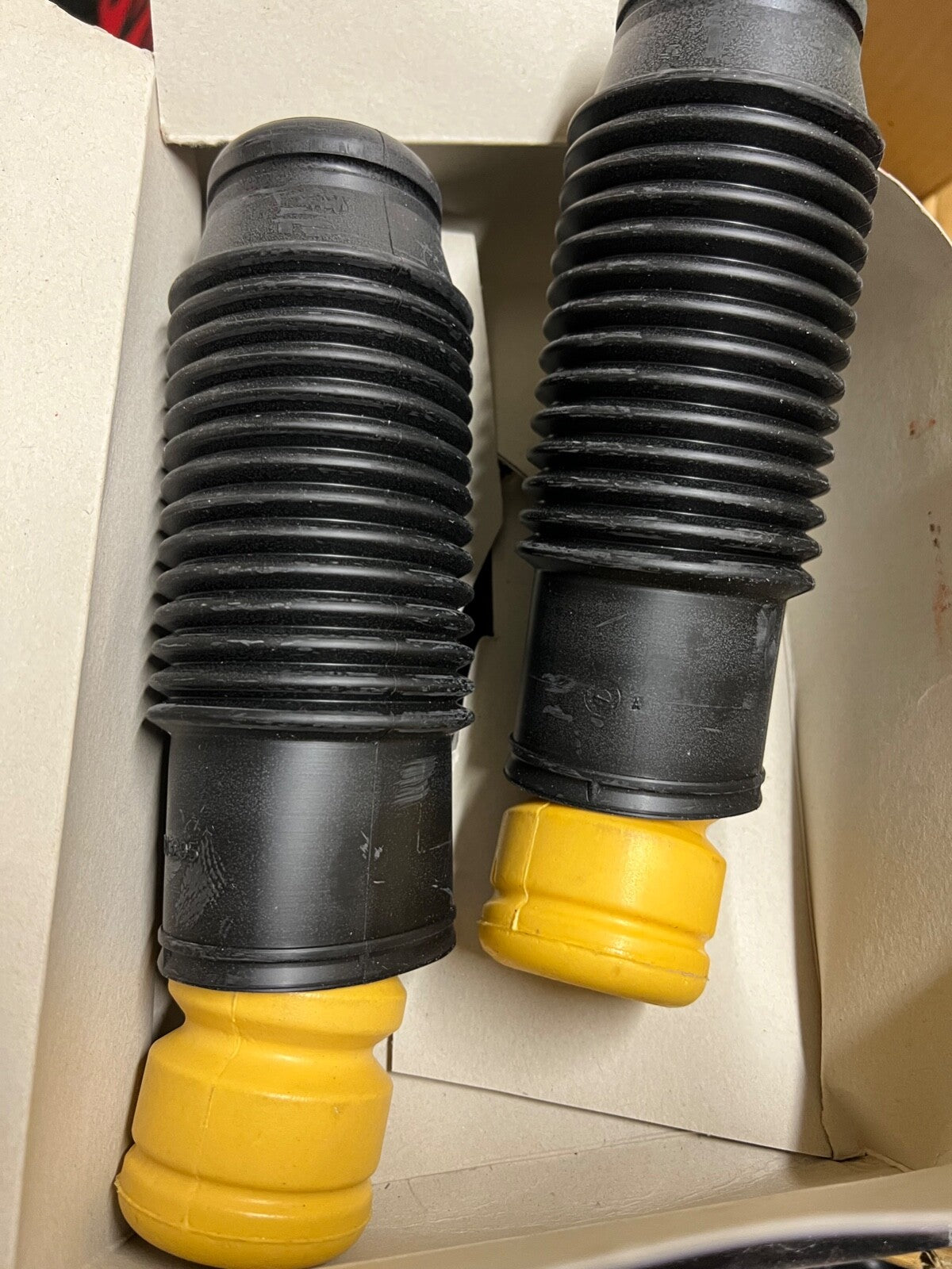 Nipparts N5800507 Front Shock Absorber Dust Covers