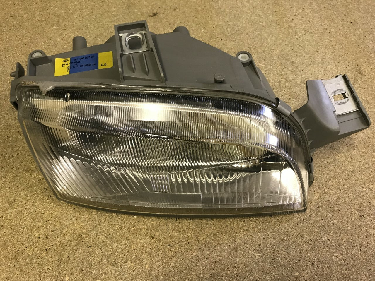 Headlight Fiat Punto MK1 Left Hand Passenger Side Near Side Hella 1LF 006 827231
