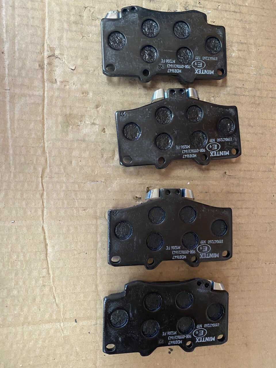 Mintex MDB1647 Front Brake Pad Set fits Toyota VW Volkswagon