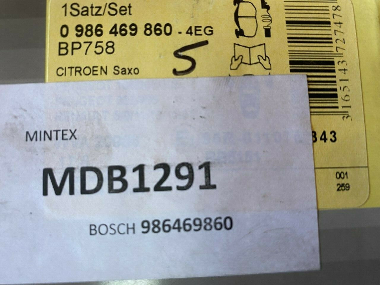 Bosch 0986469860 Brake Pad Set fits Citroen Peugeot Renault