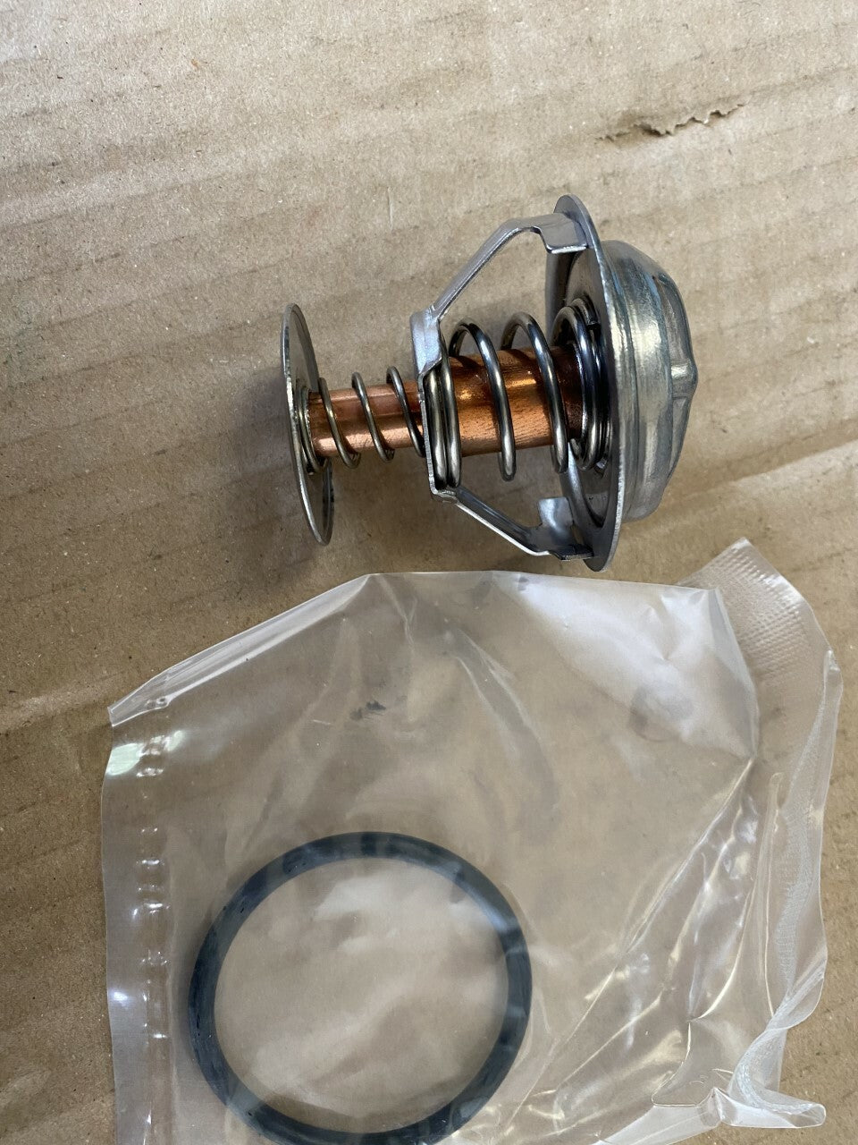 BGA CT5575K TH06082G1 Thermostat fits Ford