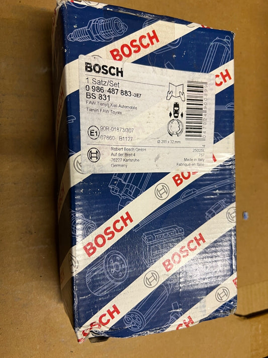 Bosch 0986487883 Rear Brake Shoe Set fits Toyota