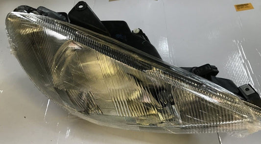 Headlight Lamp Off Side OS RH Peugeot 206 1998-2002 TYC 20-5705-D5-2B