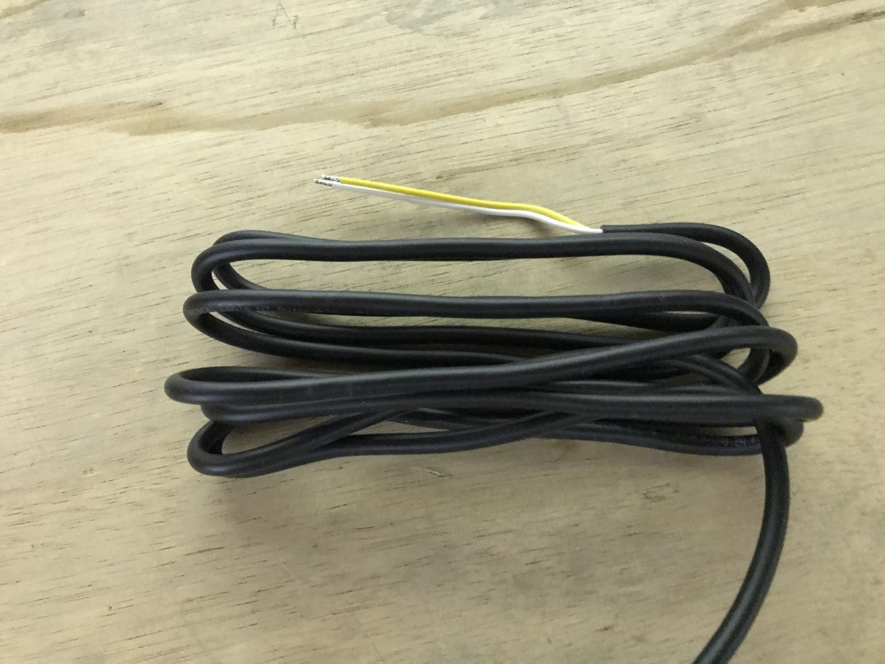 Hella Rear Interior Light 9-33V DC DuraLed White Light Clear Lens 2JA959037511