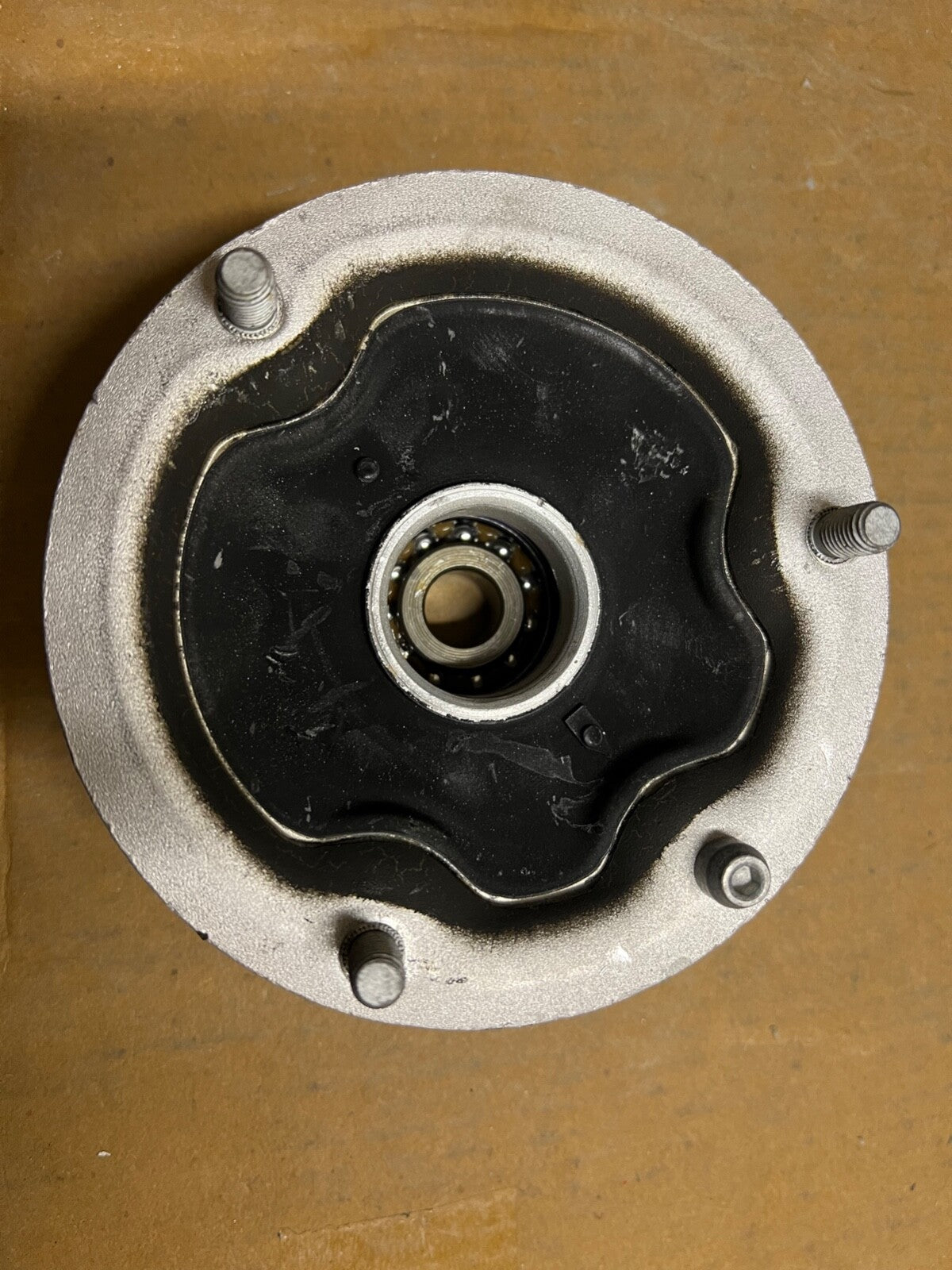 First Line FSM5016 Front Top Strut Mount fits BMW 3 Series Z3 Z4