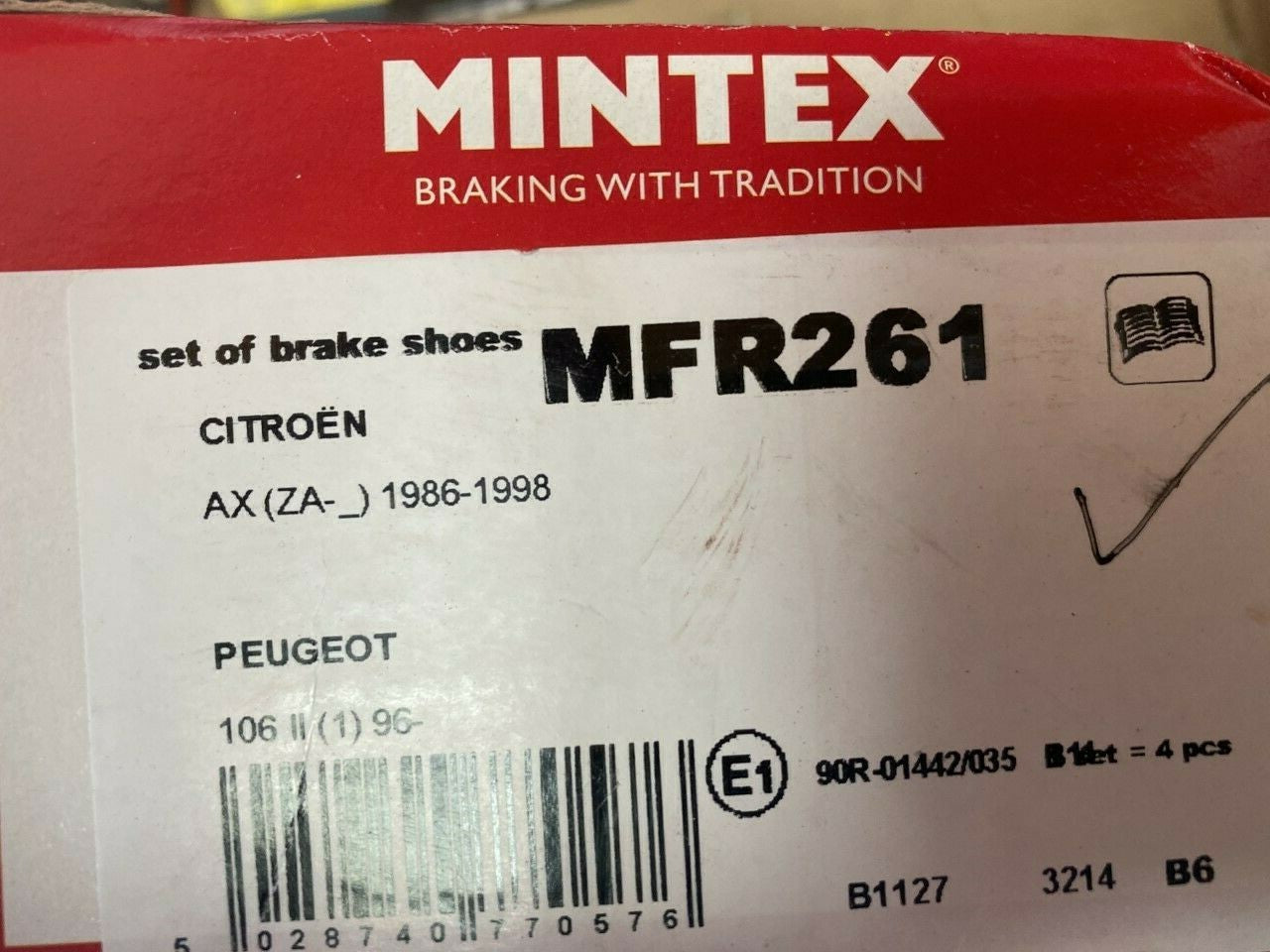 Mintex MFR261 Rear Brake Shoe Set fits Citroen Peugeot