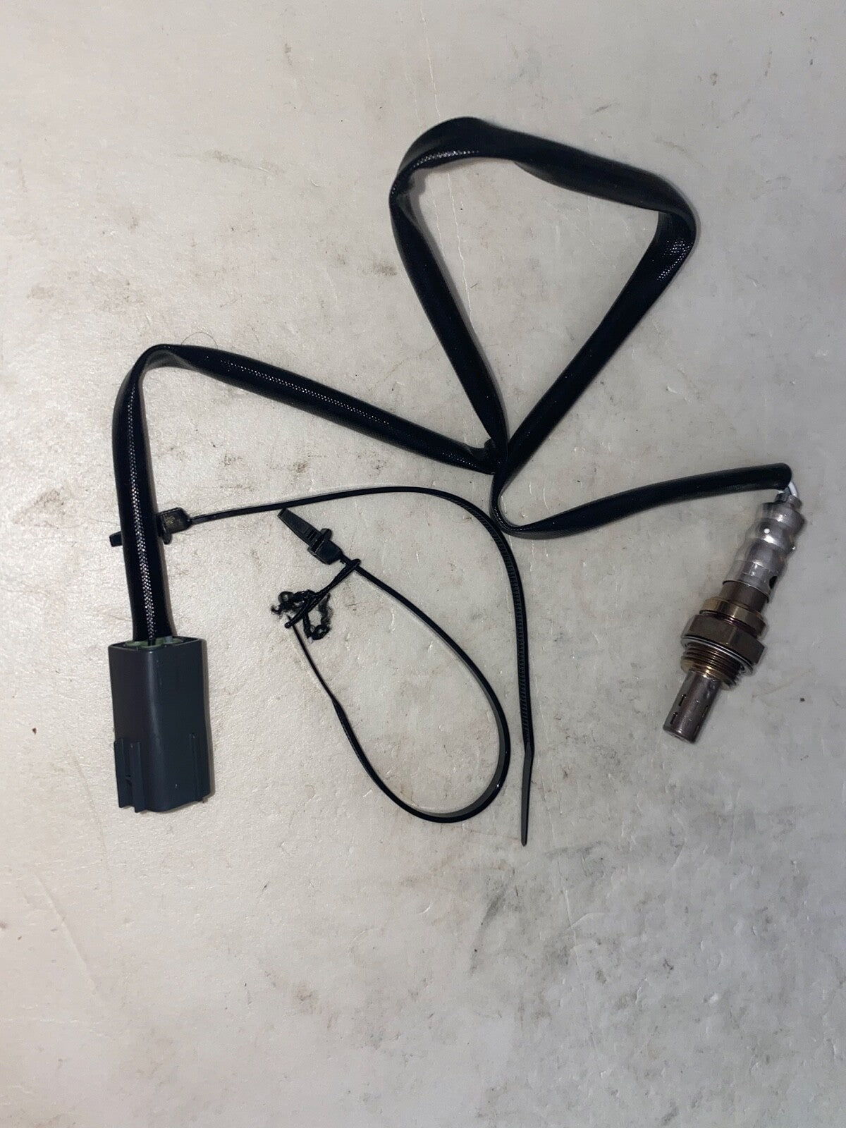 Blue Print ADM57048 Lambda Sensor o2 Sensor fits Mazda