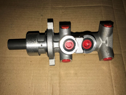 Brake Master Cylinder Ford Focus 1998-2004 Delphi LM80147