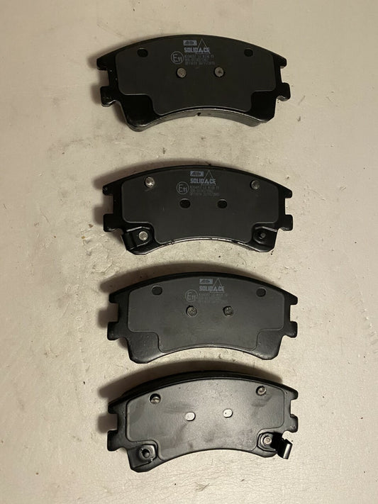 Solid Auto M204057 Front Brake Pad Set