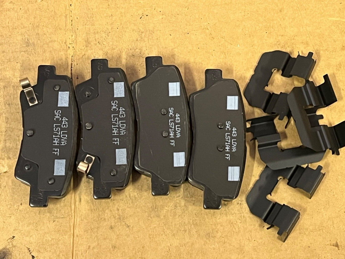 Genuine Hyundai Kia 583023ZA10 Rear Brake Pads fit Hyundai i40 Kia Carens Optima