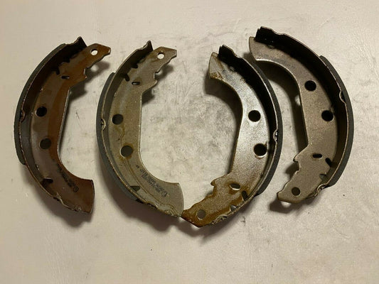Mintex MFR266 Rear Brake Shoe Set fits Citroen Peugeot