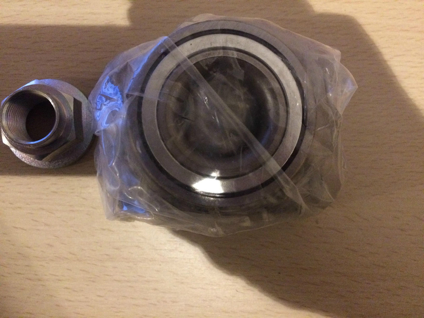 Front Wheel Bearing Kit Mitsubishi Gallant 96-04 992894 / M337027 NEW **BARGAIN*