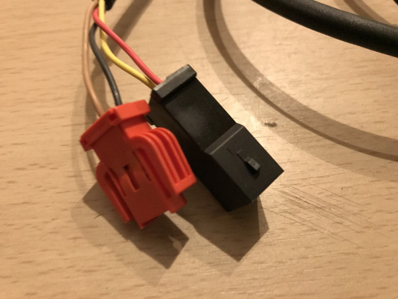 Front Left / Right ABS Sensor Speed Wheel Sensor Audi A4 A6 VW Passat Febi 23730