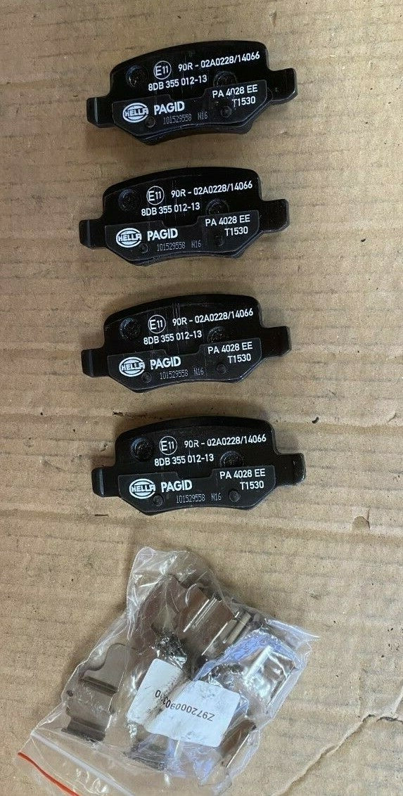 Hella-PAGID T1530 8DB355012-131 Rear Brake Pad Set fits Mercedes