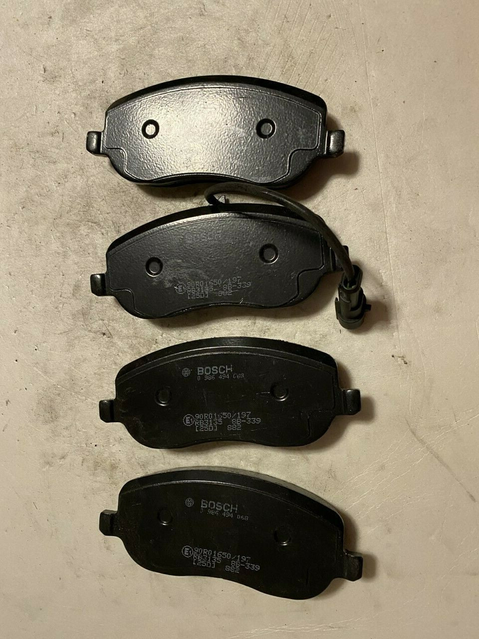 Bosch 0986494068 Brake Pad Set
