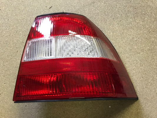 210471 Rear Right Lamp fits Vauxhall Vectra 1995-1999