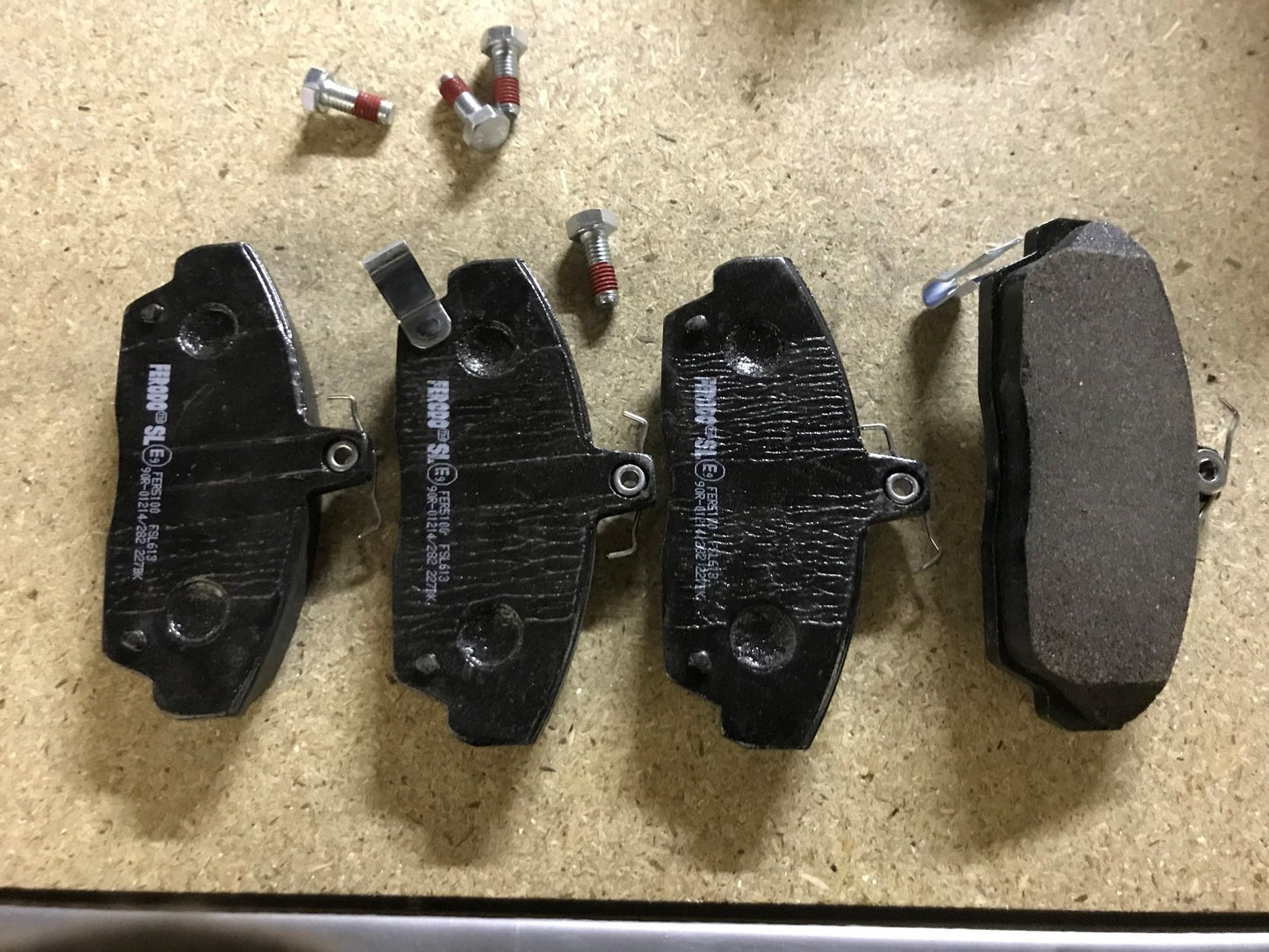 Front Brake Pads Honda Civic Concerto MG ZR ZS Rover 200 25 45 800 Cabrio FSL613