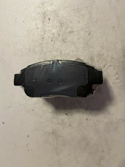 Solid Auto T104096 Front Brake Pad Set