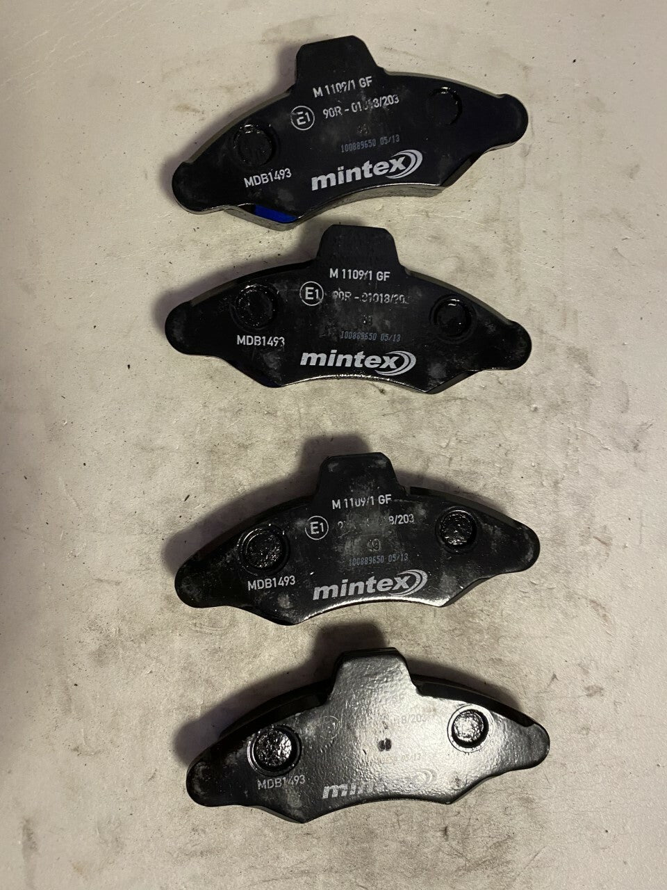 Mintex MDB1493 Front Brake Pad Set