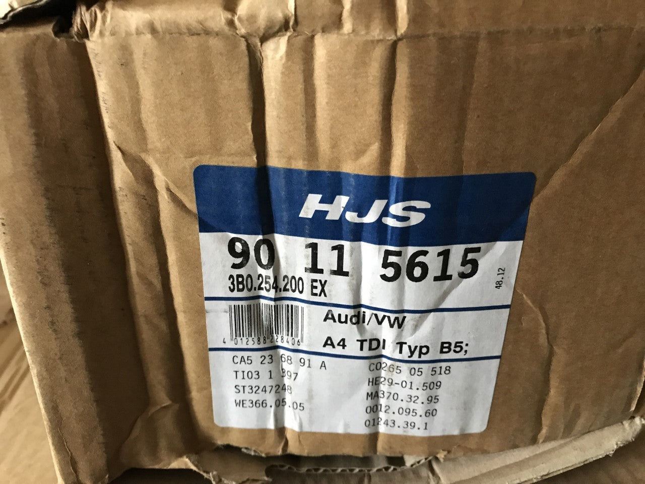 CAT Catalytic Converter Audi A4 VW Passat 90115615 3B0254200 New