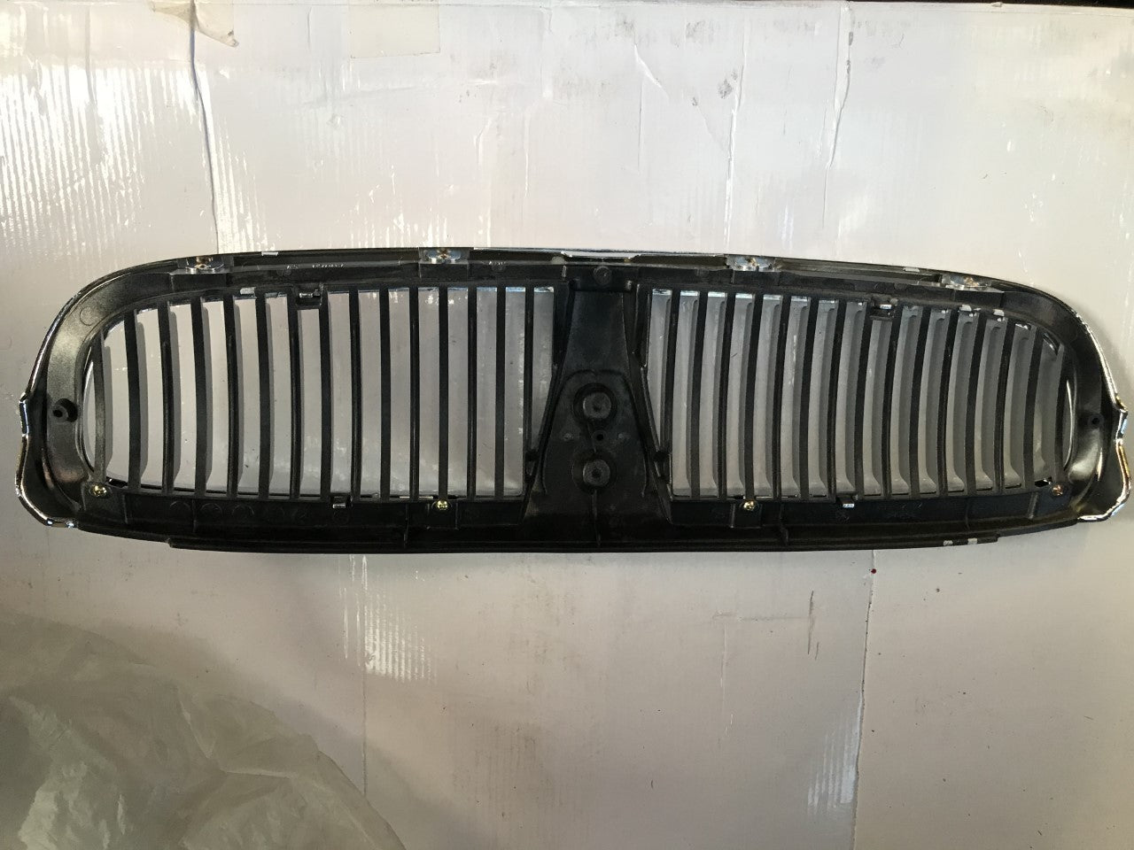 Front Grille Rover 400 1995-2000 RV379 New **Bargain limited stock**