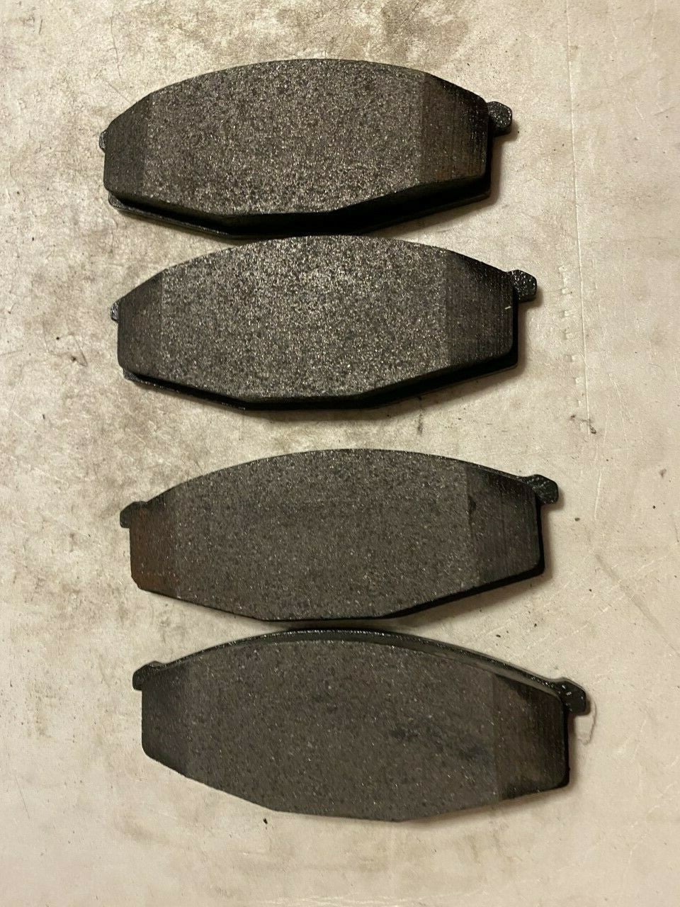 Mintex MDB1204 Front Brake Pad Set fits Mitsubishi Nissan