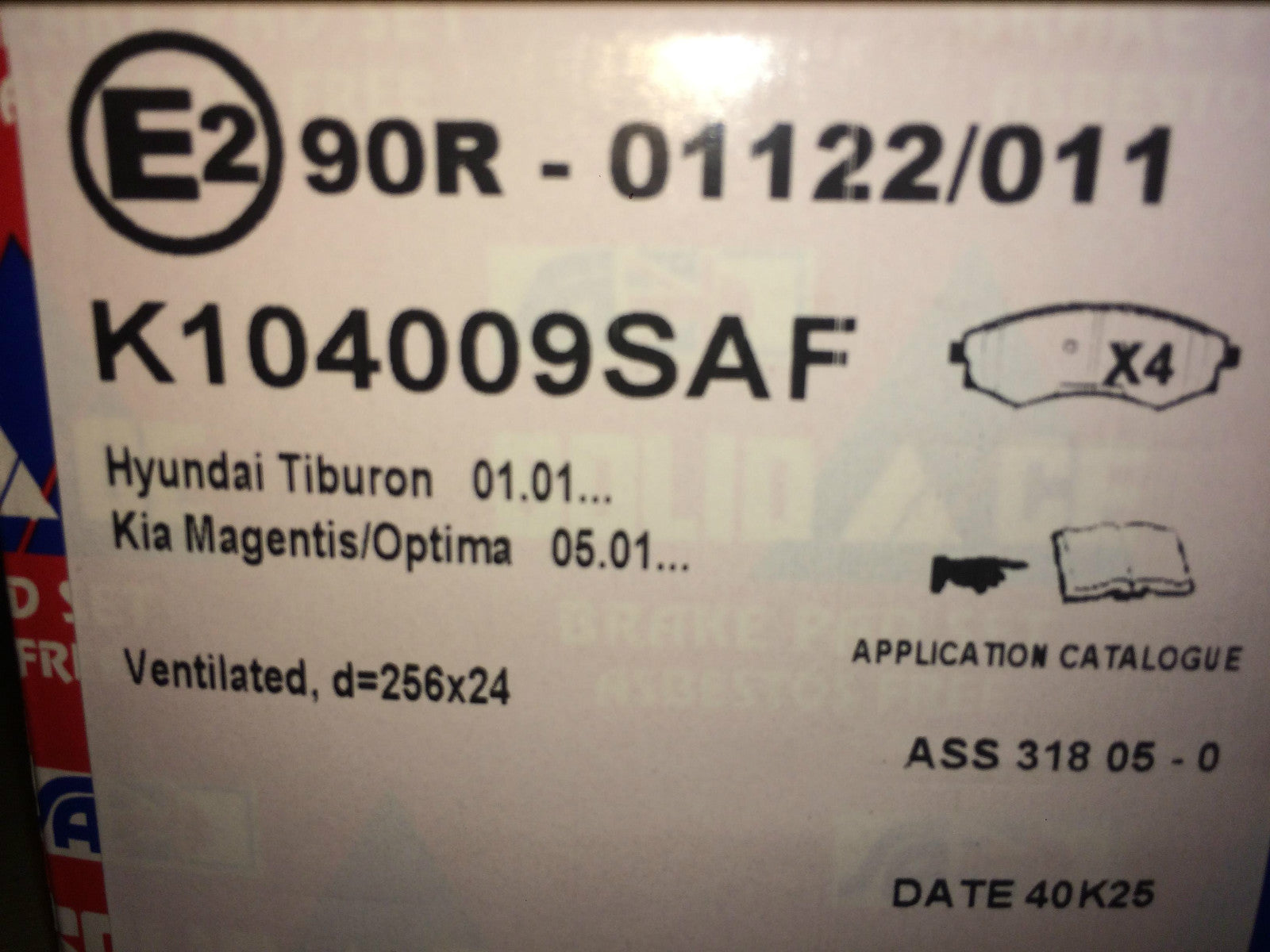 Front Brake Pads Kia Magentis Optima Hyundai Tiburan K104009 Solid Auto NEW