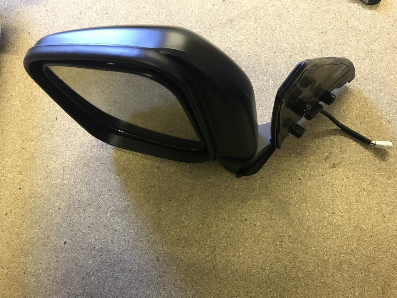 Electric Wing Mirror Near Side Left Hand Mitsubishi Pajero 1993-1999 MBD098EB