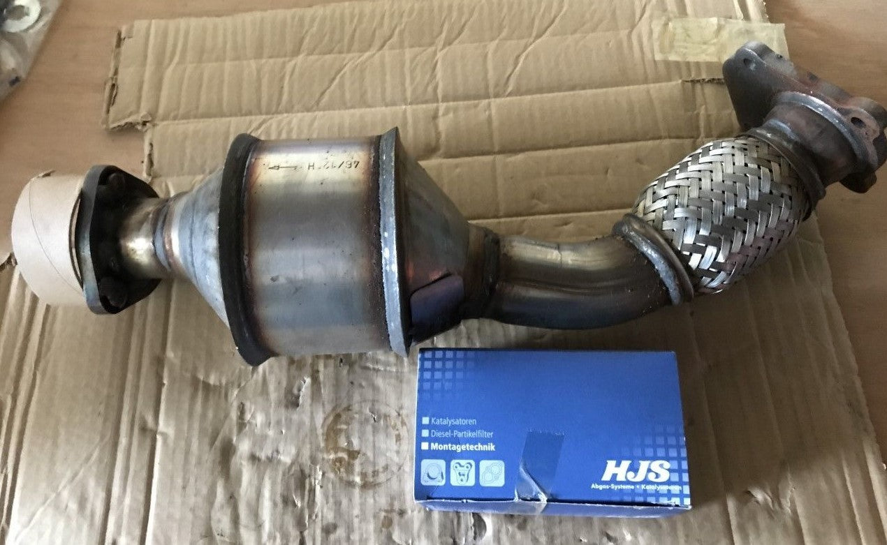 CAT Catalytic Converter Audi A4 VW Passat 90115615 3B0254200 New