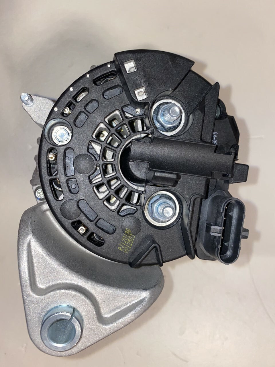 89213701 Alternator fits Renault Volvo Lorry