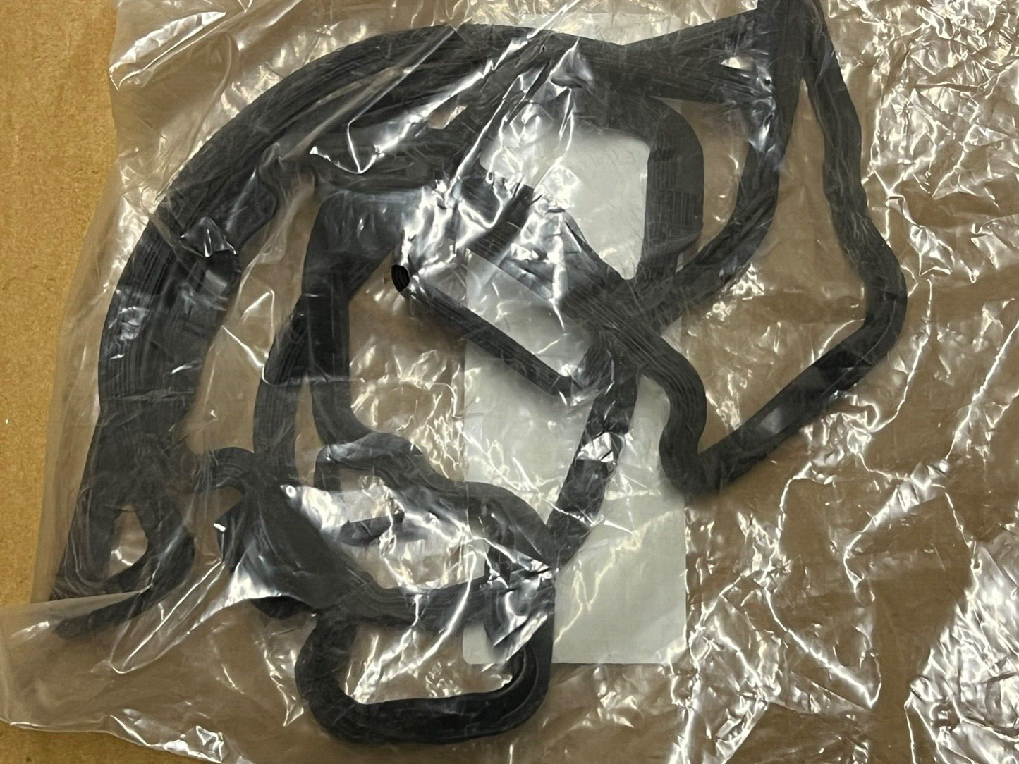 Elring 476.730 Rocker Valve Cover Gasket fits Vauxhall Corsa B 1997-1999 Agila