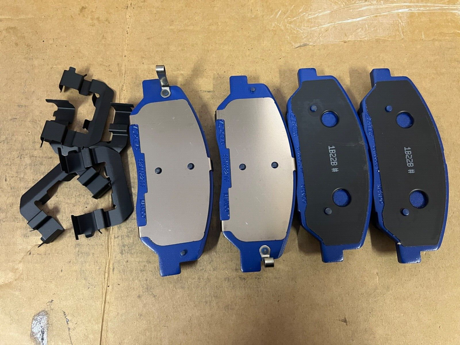 Genuine Hyundai 581012PA70 Front Brake Pad Grand Santa Fe Genesis Kia Sorento