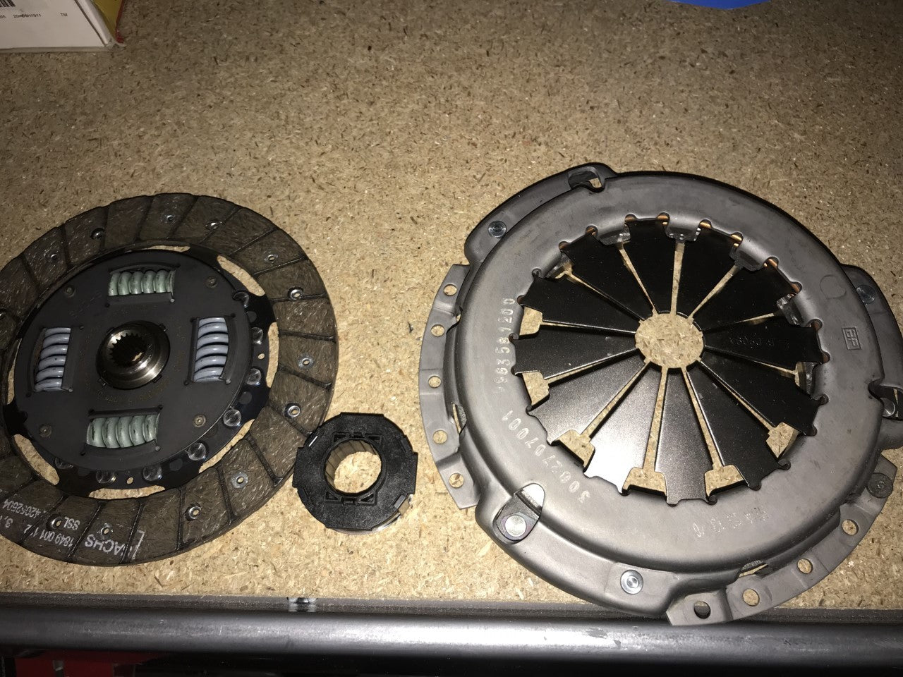 3 Piece Clutch Kit Fiat Punto 94-97 Uno 85-93 Sachs 3000628001