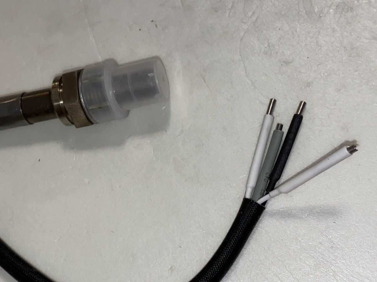 Berlt PLOS104 Universal 4 Wire Lambda Oxygen o2 Sensor