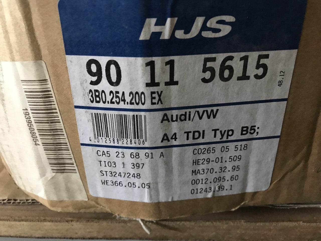 CAT Catalytic Converter Audi A4 VW Passat 90115615 3B0254200 New